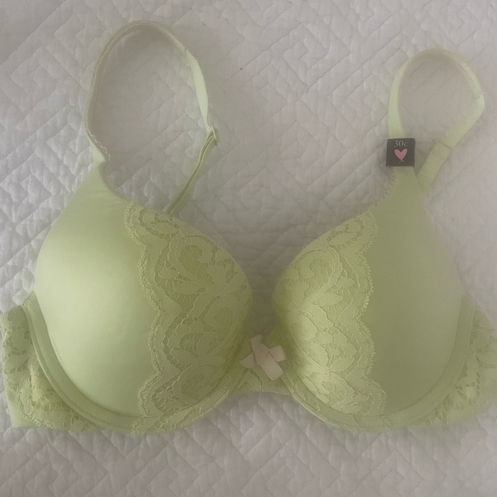 Body by Victoria push up bra